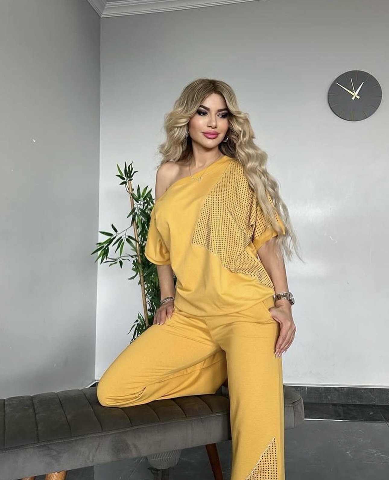 Yellow Shoulder Detailed Tracksuit Set